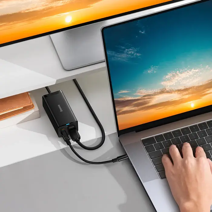 Baseus_GaN5_USB_C_Desktop_Charger_67W_7_forlaptop_700x